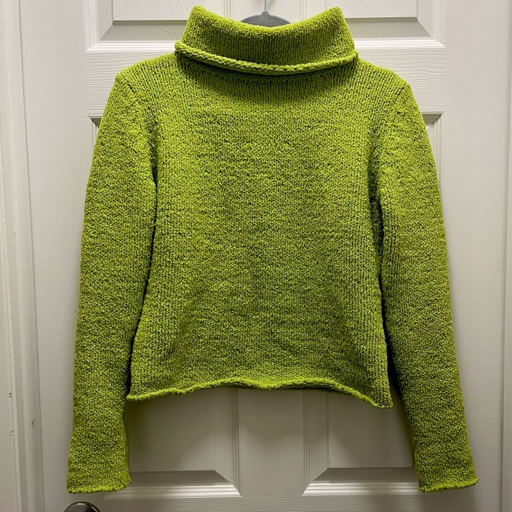 Rubber Doll Green Medium Turtle Neck Soft Semi-Cropped Sweater